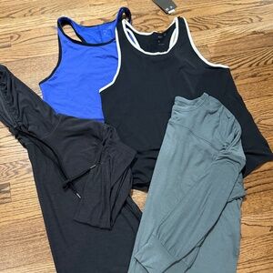 Women’s Small Activewear Bundle